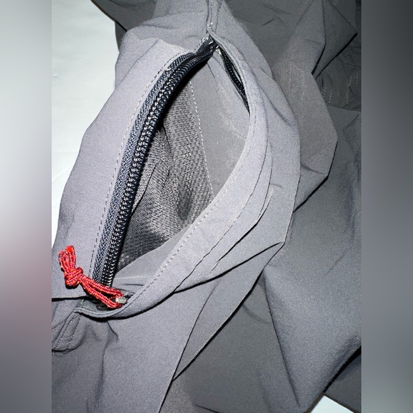 REI Co-op Belted Shorts Men’s size 40 Gray Stretch Performance Outdoor Hiking - Picture 12 of 12